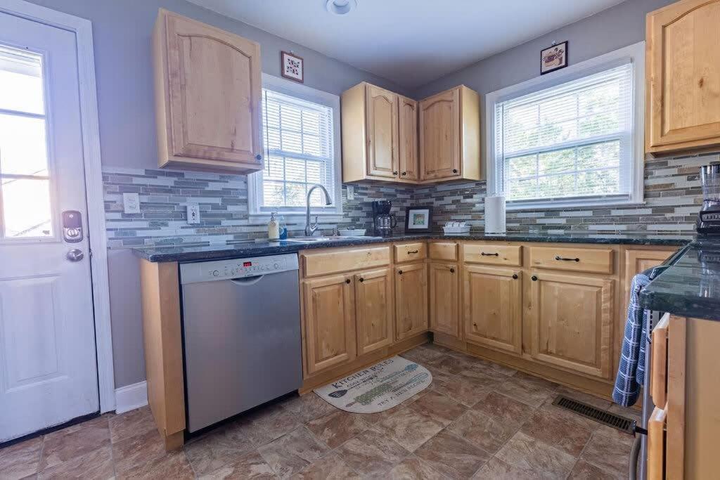 Charming 3-Bedroom Home In Rossville, Ga - Family Retreat Exterior foto