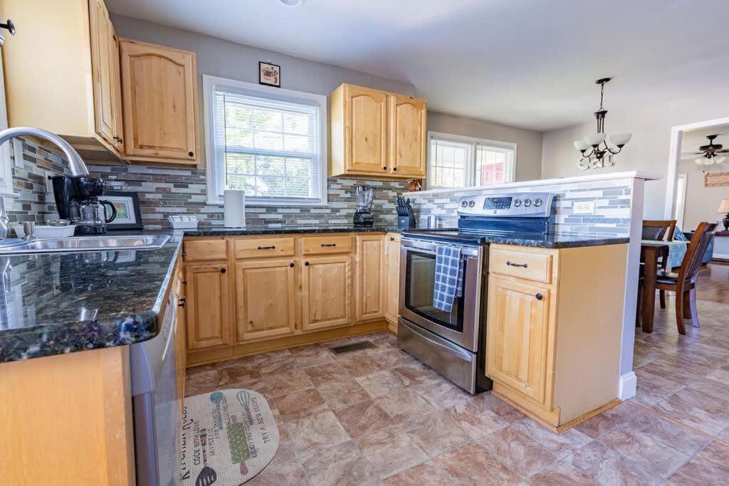 Charming 3-Bedroom Home In Rossville, Ga - Family Retreat Exterior foto